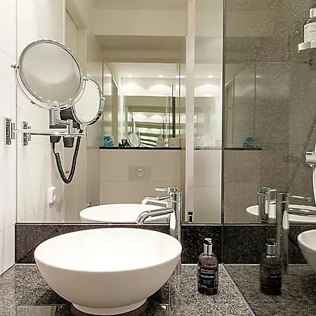 Hotel One Duesseldorf-hauptbahnhof Dusseldorf